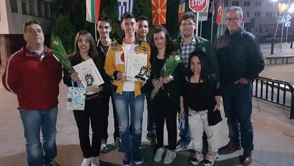 Με δύο πρωτιές επέστρεψε η Νεανική Σκηνή του ΔΙΟΝΥΣΟΥ από την Βουλγαρία!