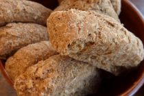 Σπιτικό παξιμάδι ολικής άλεσης