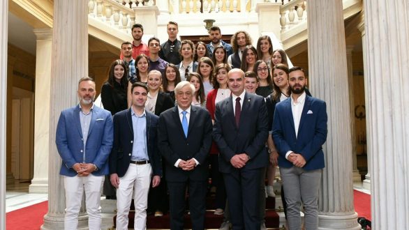 Χ.Ο.Φ.Ο.: από την Ορεστιάδα στο Προεδρικό Μέγαρο!