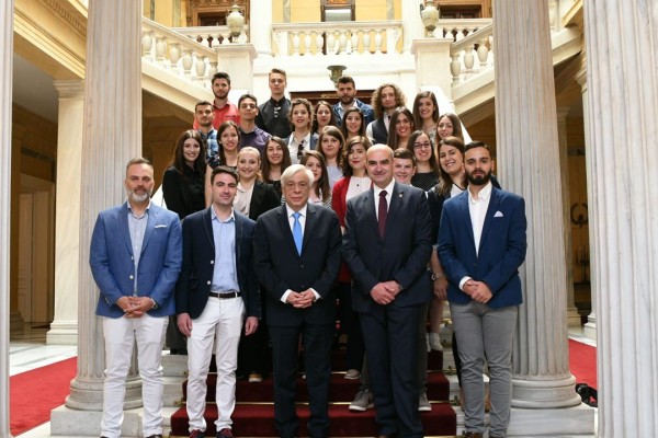 Χ.Ο.Φ.Ο.: από την Ορεστιάδα στο Προεδρικό Μέγαρο!