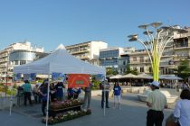 Οι Εργαζόμενοι και οι Συνταξιούχοι του ΟΤΕ Ορεστιάδας μοίρασαν λουλούδια