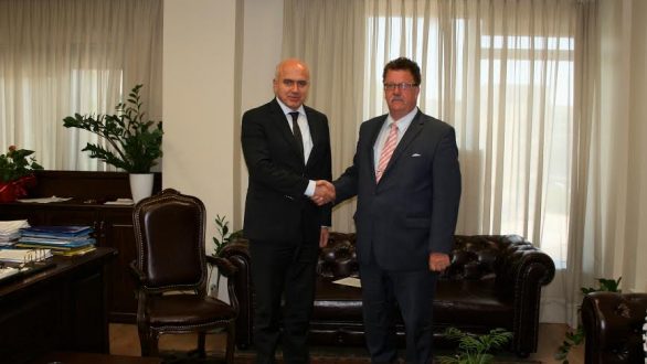 Επίσκεψη Φούχτελ στον Περιφερειάρχη Α.Μ.-Θ.