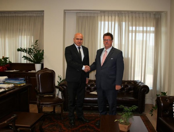 Επίσκεψη Φούχτελ στον Περιφερειάρχη Α.Μ.-Θ.