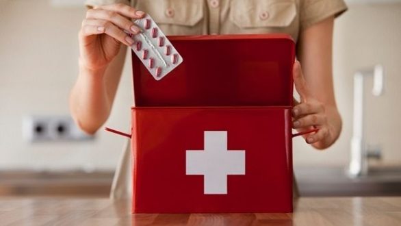 Τι πρέπει να περιλαμβάνει το «φαρμακείο των διακοπών»