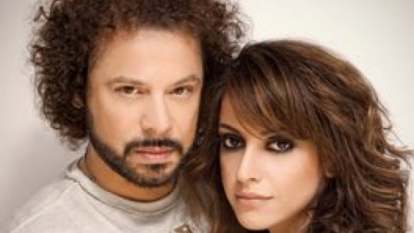 Δάντης και Ραλλία Χρηστίδου κάτω από “Αυγουστιάτικο Φεγγάρι” των Δικαίων