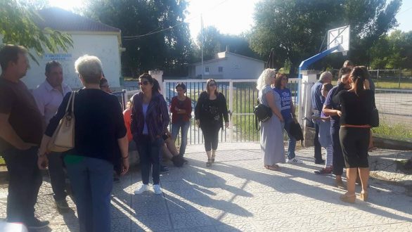Κατάληψη στο Δημοτικό σχολείο Λεπτής από τους γονείς