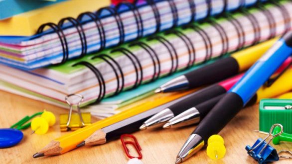 Δωρεά Σχολικών Ειδών στα Δημοτικά Σχολεία από το Εργατοϋπαλληλικού Κέντρου Ν. Έβρου