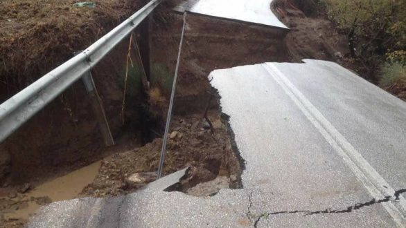 Κυβερνητικό κλιμάκιο στην Σαμοθράκη – Σε κατάσταση έκτακτης ανάγκης το νησί