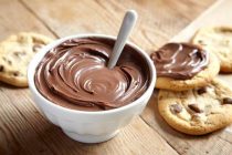 Φτιάξε σπιτική πραλίνα σοκολάτας για τα παιδιά