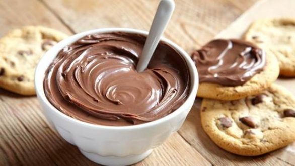 Φτιάξε σπιτική πραλίνα σοκολάτας για τα παιδιά