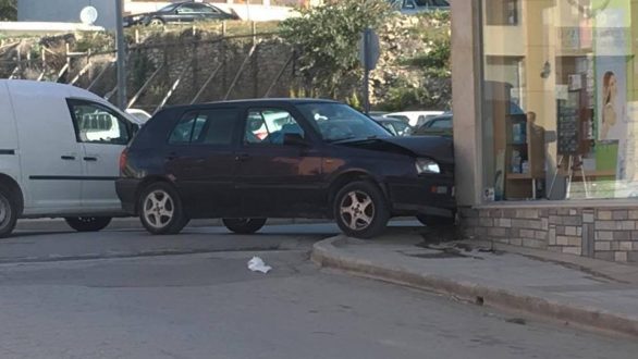 Στο τιμόνι έχασε τη ζωή του άνδρας στις Φέρες