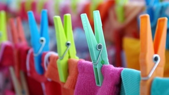 Πώς να στεγνώνουν τα ρούχα σας πιο γρήγορα το χειμώνα