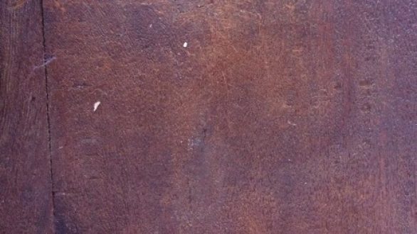 Έτσι θα διώξετε τα σημάδια νερού από το ξύλινο τραπέζι σας!