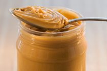 6 αλήθειες για το φυστικοβούτυρο και τη διατροφική του αξία