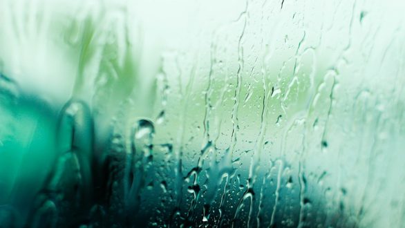 Καιρός: Αλλαγή από το μεσημέρι με βροχές και τοπικές χαλαζοπτώσεις
