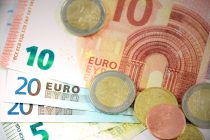 Κληρώνει σήμερα η φορολοταρία της ΑΑΔΕ για τα 50.000 ευρώ