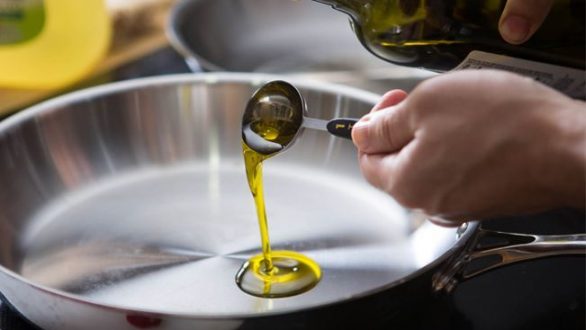 Γνωρίζετε σε ποια θερμοκρασία πρέπει να τηγανίζουμε;