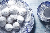 Συνταγή Κουραμπιέδες από τον Άκη Πετρετζίκη