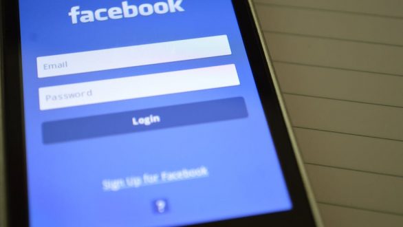 Facebook: Έμφαση και στις ειδήσεις από τοπικά μέσα ενημέρωσης