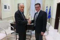 Με τον Υπουργό Οικονομίας Δ.Παπαδημητρίου συναντήθηκε ο Πέτροβιτς