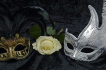 Αφιέρωμα στις μάσκες το σύμβολο του καρναβαλιού