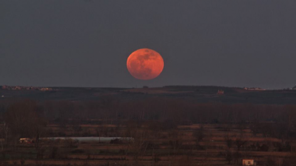 Έρχεται η δεύτερη υπερπανσέληνος του 2019
