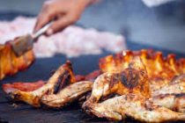 Τα μυστικά για να ψήσετε σωστά το κρέας στη σχάρα