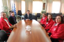 Αλεξανδρούπολη: Συνάντηση Πέτροβιτς με μέλη του Ελληνικού Ερυθρού Σταυρού