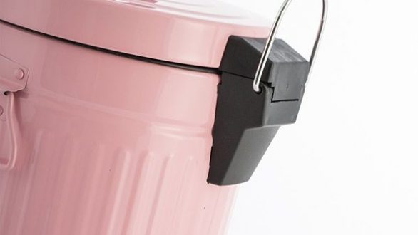 Ένα πανέξυπνο αρωματικό για τα σκουπίδια!