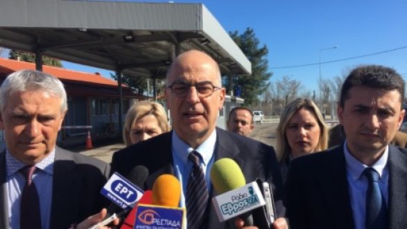 Δένδιας: “Υπάρχουν δυο πραγματικότητες στον Έβρο”