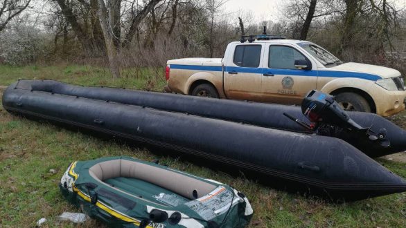 Ιρακινοί και Τουρκος διακινητής επιχείρησαν να μεταφέρουν 45 παράτυπους μετανάστες