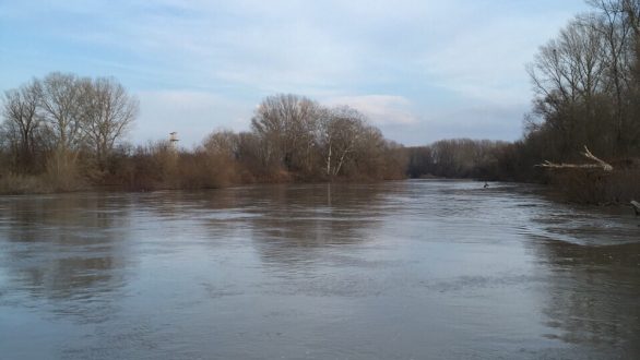 Αυξήσεις στις στάθμες των ποταμών.Να μην πλησιάζουν οι πολίτες καλούν οι αρχές