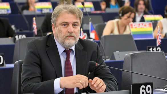 Σε Ορεστιάδα και Αλεξανδρούπολη ο Νότης Μαριάς