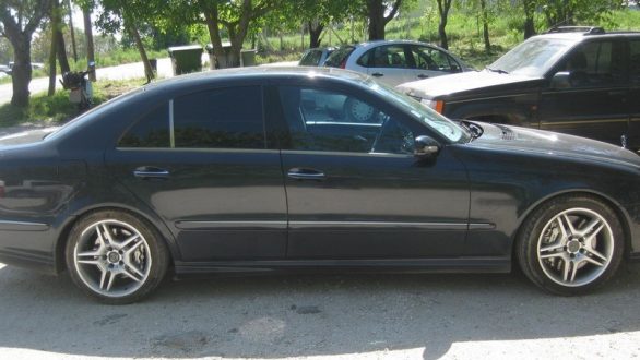 Τυχερό: Δώδεκα άτομα έκρυβε σε όχημα 22χρονος διακινητής