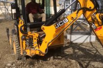 ΣΥΝΕΧΗΣ ΕΝΗΜΕΡΩΣΗ: Τούρκος χειριστής JCB ελέγχεται από τις ελληνικές αρχές!