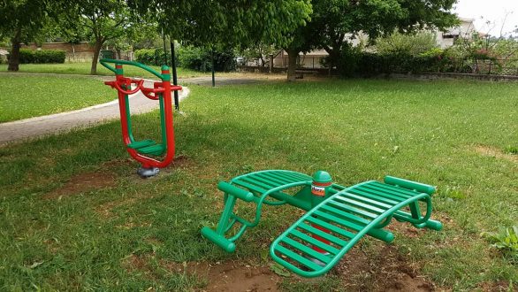 Τοποθετήθηκαν νέα υπαίθρια όργανα γυμναστικής σε διάφορα σημεία του Δήμου Αλεξανδρούπολης