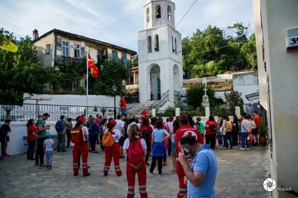 3 καστροπολίτες