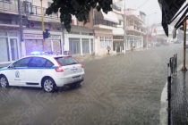 Η Τροχαία έκλεισε κεντρικό δρόμο στο Διδυμότειχο λόγω βροχόπτωσης