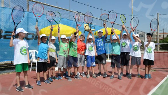 180 μικροί φίλοι του τένις έπαιξαν στο 2o Kids Tennis Tournament