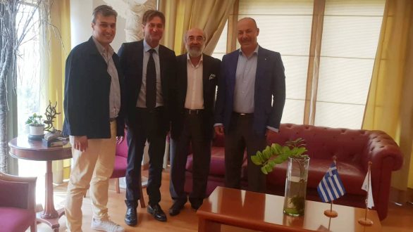 Συνάντηση Λαμπάκη με τον επίτιμο πρόξενο της Ιταλίας στην ΑΜΘ