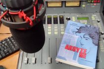 Η Μανίνα Ζουμπουλάκη μιλάει για το νέο της βιβλίο,” ΑΚΟΥΣΕ ΜΕ”, στο Ράδιο Έβρος.