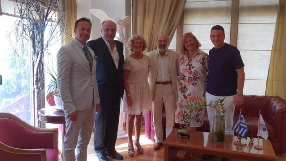 Συνάντηση Λαμπάκη με αντιπροσωπεία από τον δήμο Plessis-Robinson των Παρισίων