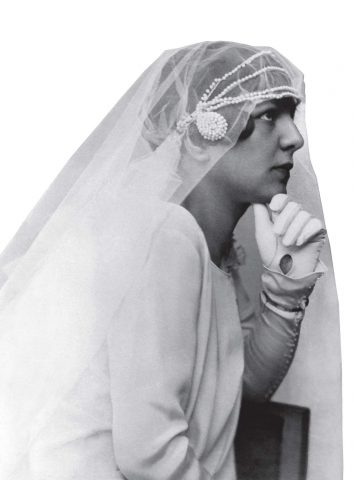 Μουσείο Μετάξης, Νύφη