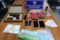 Σύλληψη δύο ατόμων για κατοχή όπλων και ναρκωτικών στο Τελωνείο Κήπων