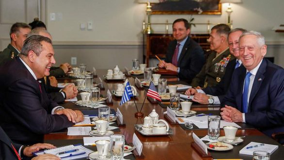 Πρόταση για αμερικανικές βάσεις σε Βόλο, Λάρισα και Αλεξανδρούπολη από Καμμένο