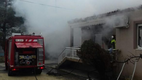 Φωτιά σε κατοικία στον Πέπλο