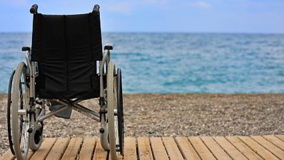 Εξοπλισμό για πρόσβαση ΑΜΕΑ αποκτούν παραλίες του Δήμου Αλεξανδρούπολης