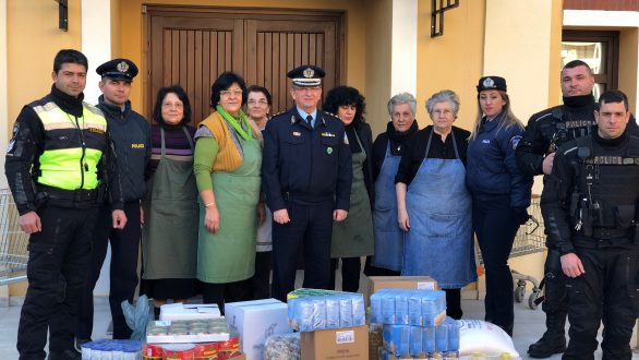 Συγκέντρωση και προσφορά ειδών και δώρων από τις Αστυνομικές Υπηρεσίες της ΑΜΘ