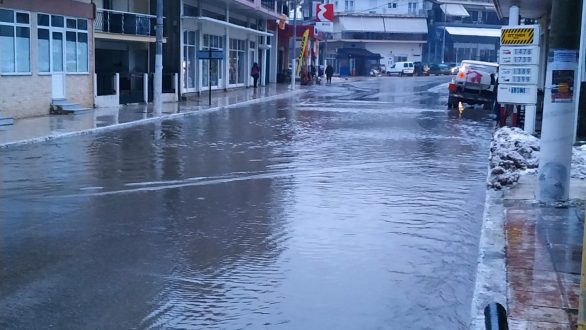 Υπό “υδάτινη πολιορκία” το Διδυμότειχο