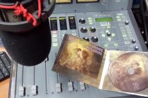 Ο Σταμάτης Χατζηευσταθίου υπογράφει την μουσική στους “ΕΛΛΗΝΕΣ φιλ ΕΛΛΗΝΕΣ”